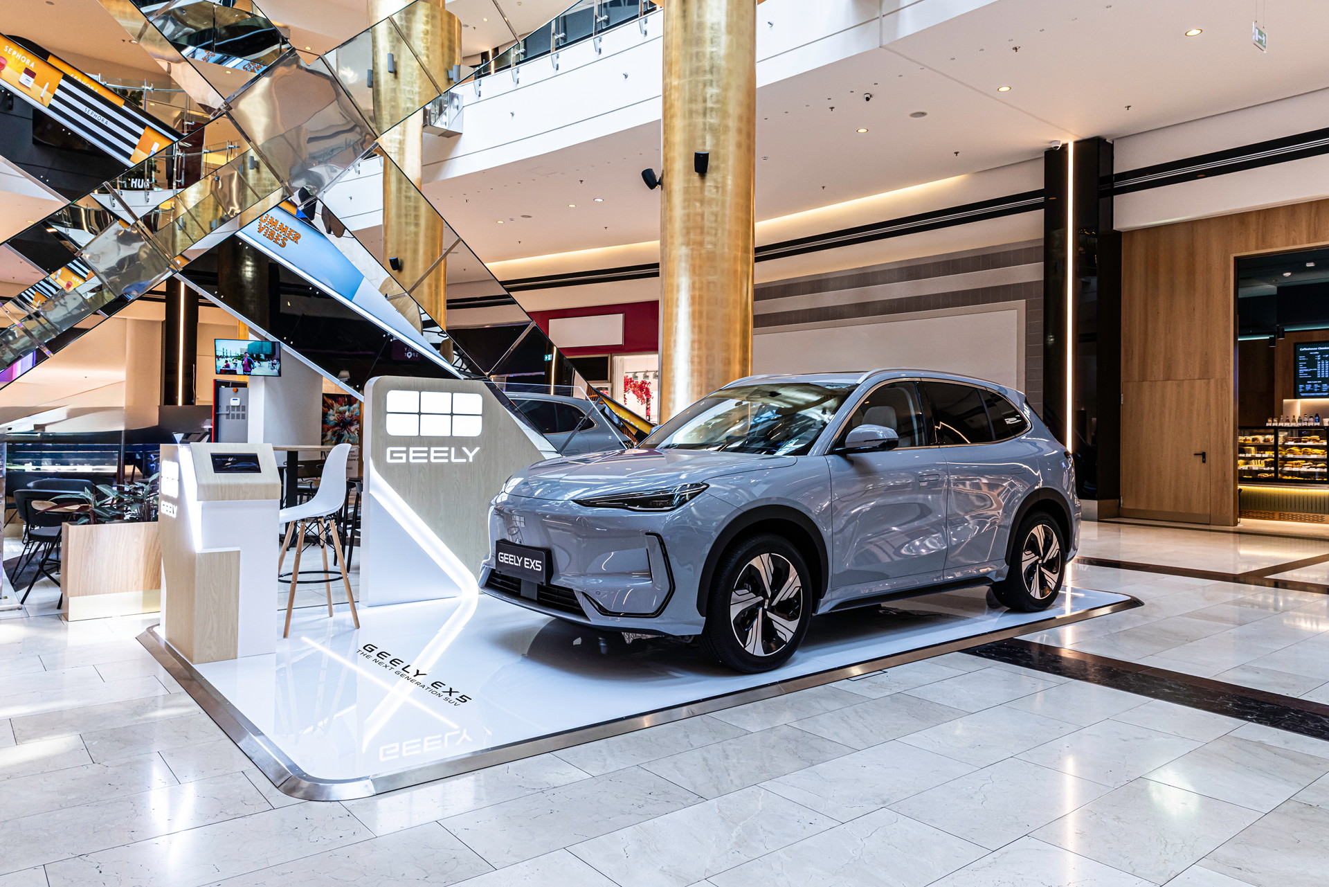 Geely EX5 Greece mall